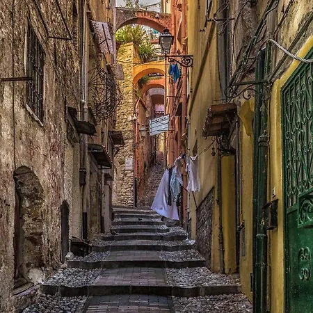 La Casa Di Minnie Con Box Privato E Wifi Διαμέρισμα *