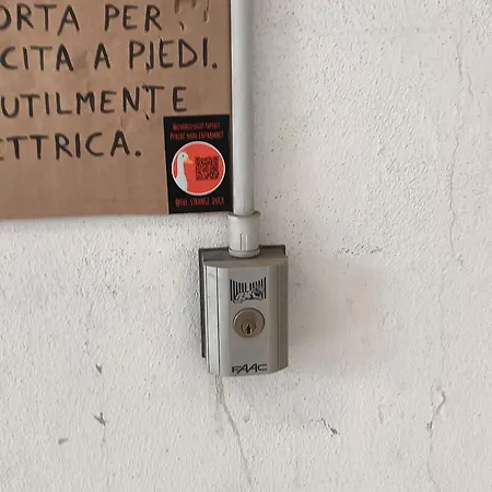 La Casa Di Minnie Con Box Privato E Wifi Διαμέρισμα