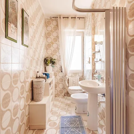 La Casa Di Minnie Con Box Privato アパート サンレモ